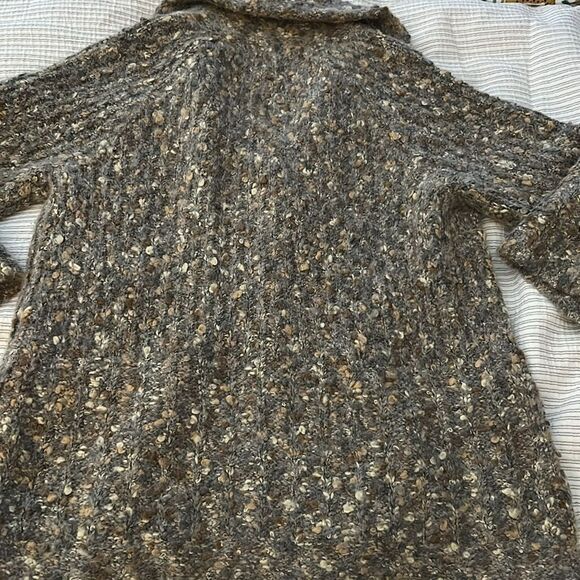 Marissa Christian Chunky Knit Buttoned Cardigan size small - Picture 7 of 7